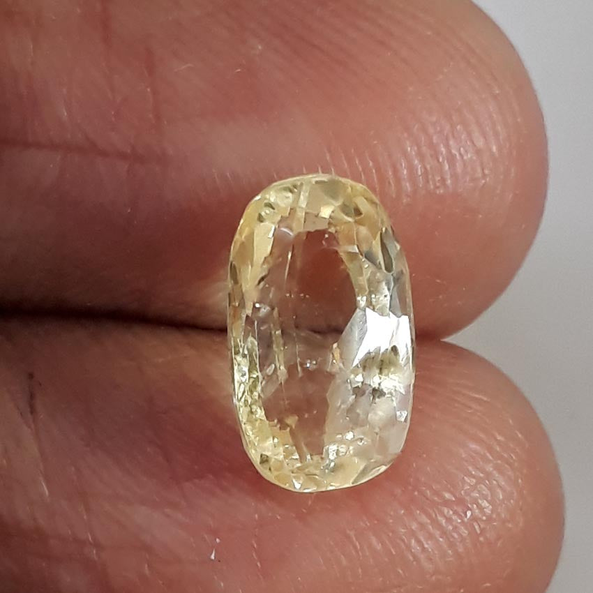 3.45/CT Yellow Sapphire with Govt Lab Certificate-(YELSA9V)