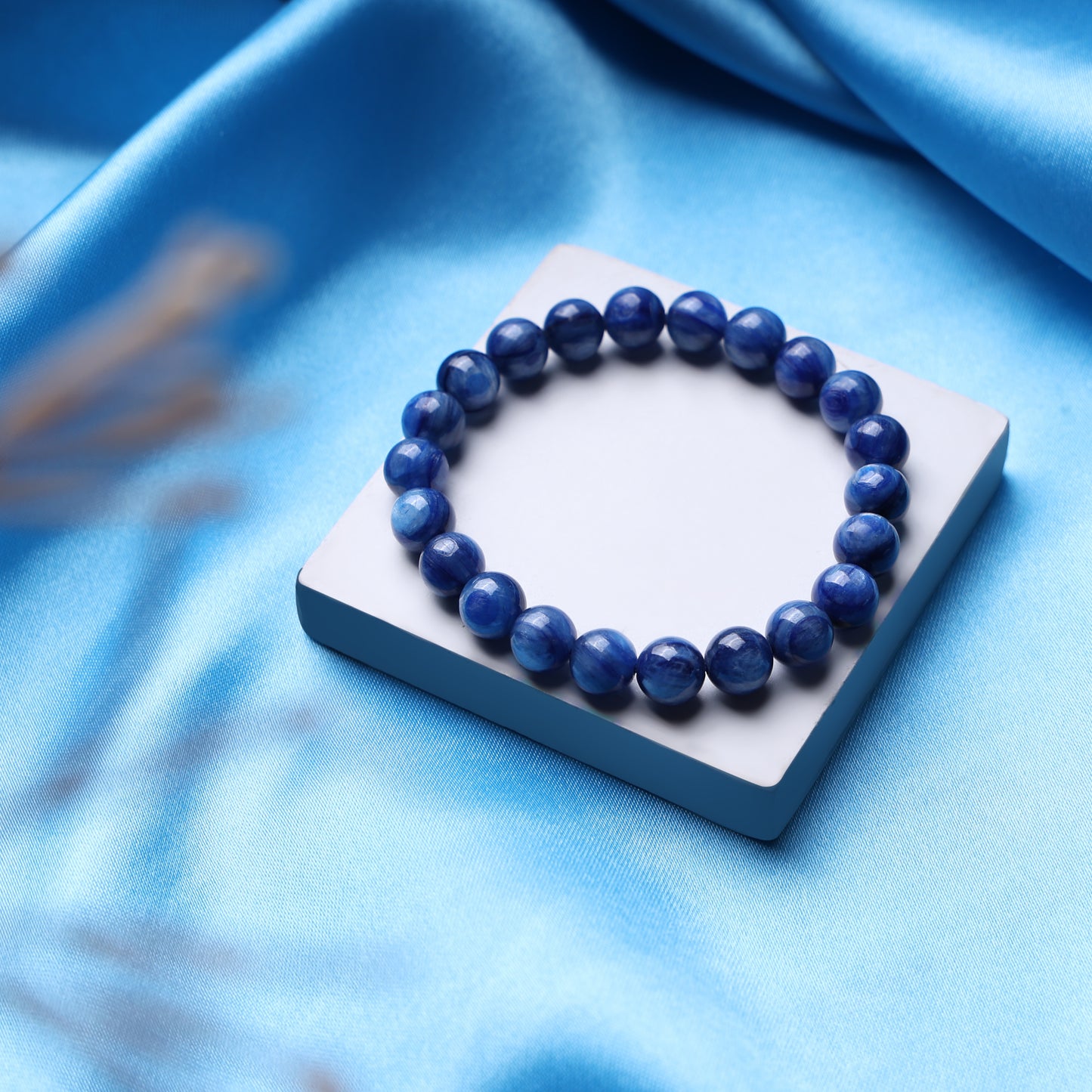 Natural Kyanite Bracelet (1600)