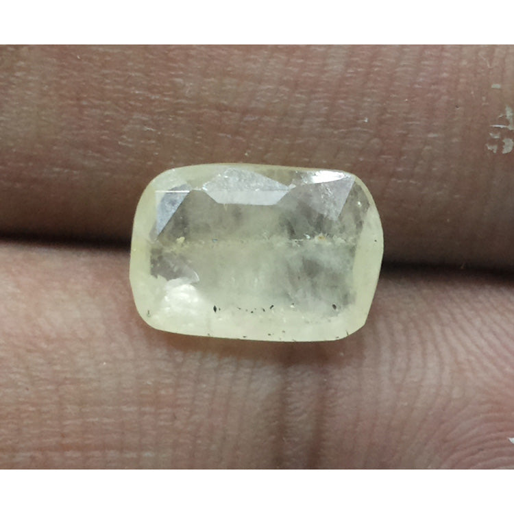 3.27 Ratti Natural yellow sapphire with Govt Lab Certificate-(6100)