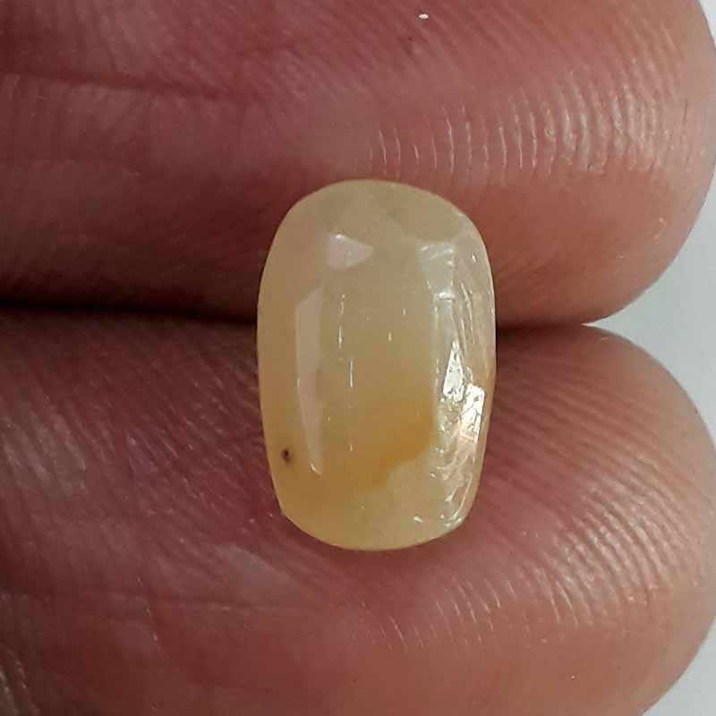 3.33 Ratti  Natural yellow sapphire with Govt Lab Certificate-(1100)