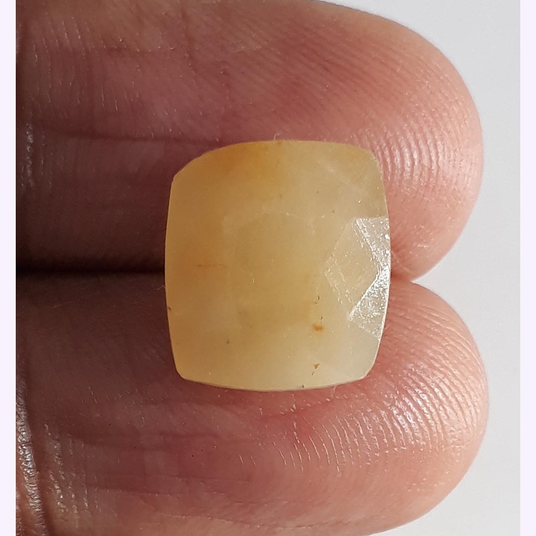 8.84 Ratti  yellow sapphire with Govt Lab Certificate-(1221)