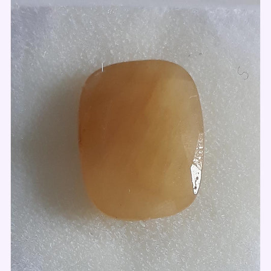 7.98 Ratti  yellow sapphire with Govt Lab Certificate