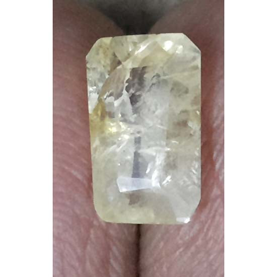 3.28 Ratti  Natural yellow sapphire with Govt Lab Certificate-(6100)