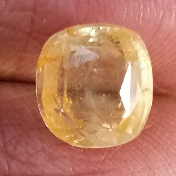 5.62/CT Yellow Sapphire with Govt Lab Certificate-(YELSA9W)