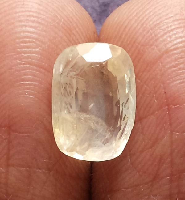 3.73/CT Natural yellow sapphire with Govt Lab Certificate-(YELSA9V)