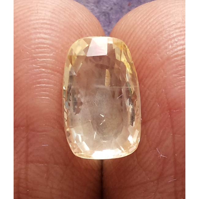 4.78/CT Natural yellow sapphire with Govt Lab Certificate-(YELSA9W)